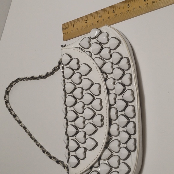 Betsey Johnson White Heart-Embellished Women's Bag - Picture 11 of 11